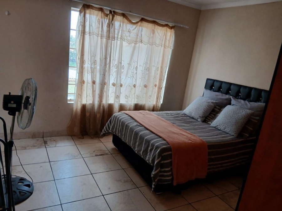 To Let 3 Bedroom Property for Rent in Waterval East North West
